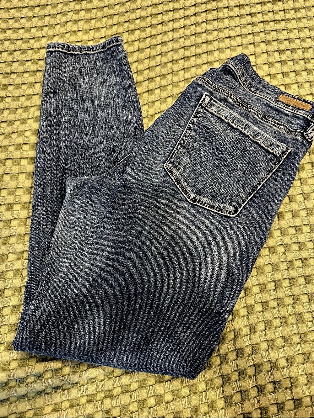 BlankNYC The Reade Crop Distressed Straight Leg Jeans Waist 30 Blue